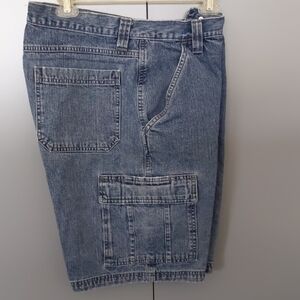 Wrangler Men's Blue Denim Cargo Shorts 32" Waist 10" Inseam